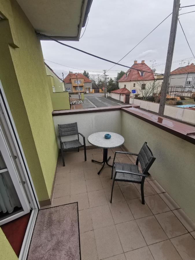 Pension Kiwi Mikulov Extérieur photo